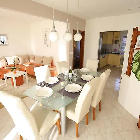 Vila Marita זאדאר
